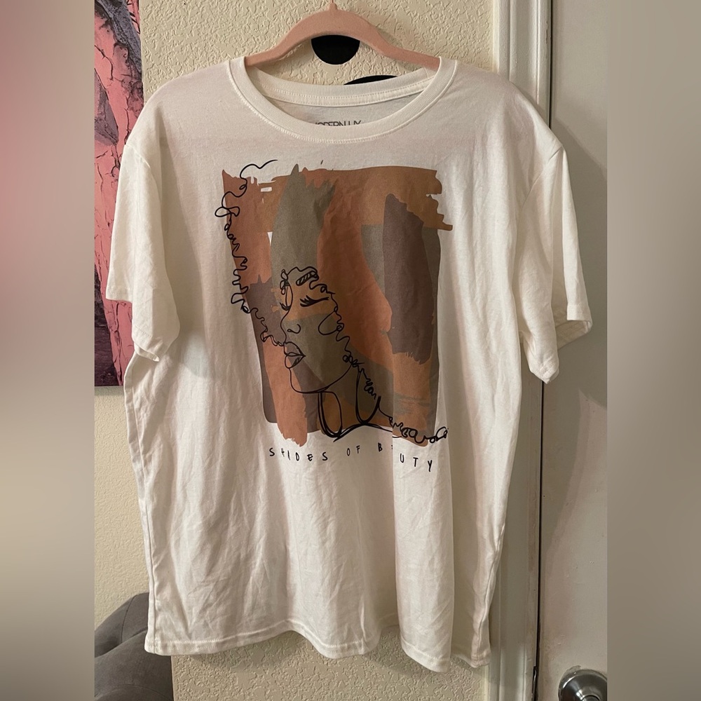 Plus Size Womens Modern Lux white Graphic Tee size XXL NEW